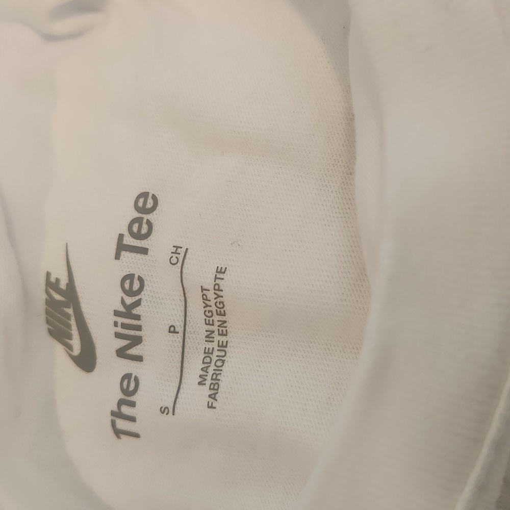 Nike tee - Picture 3 of 3